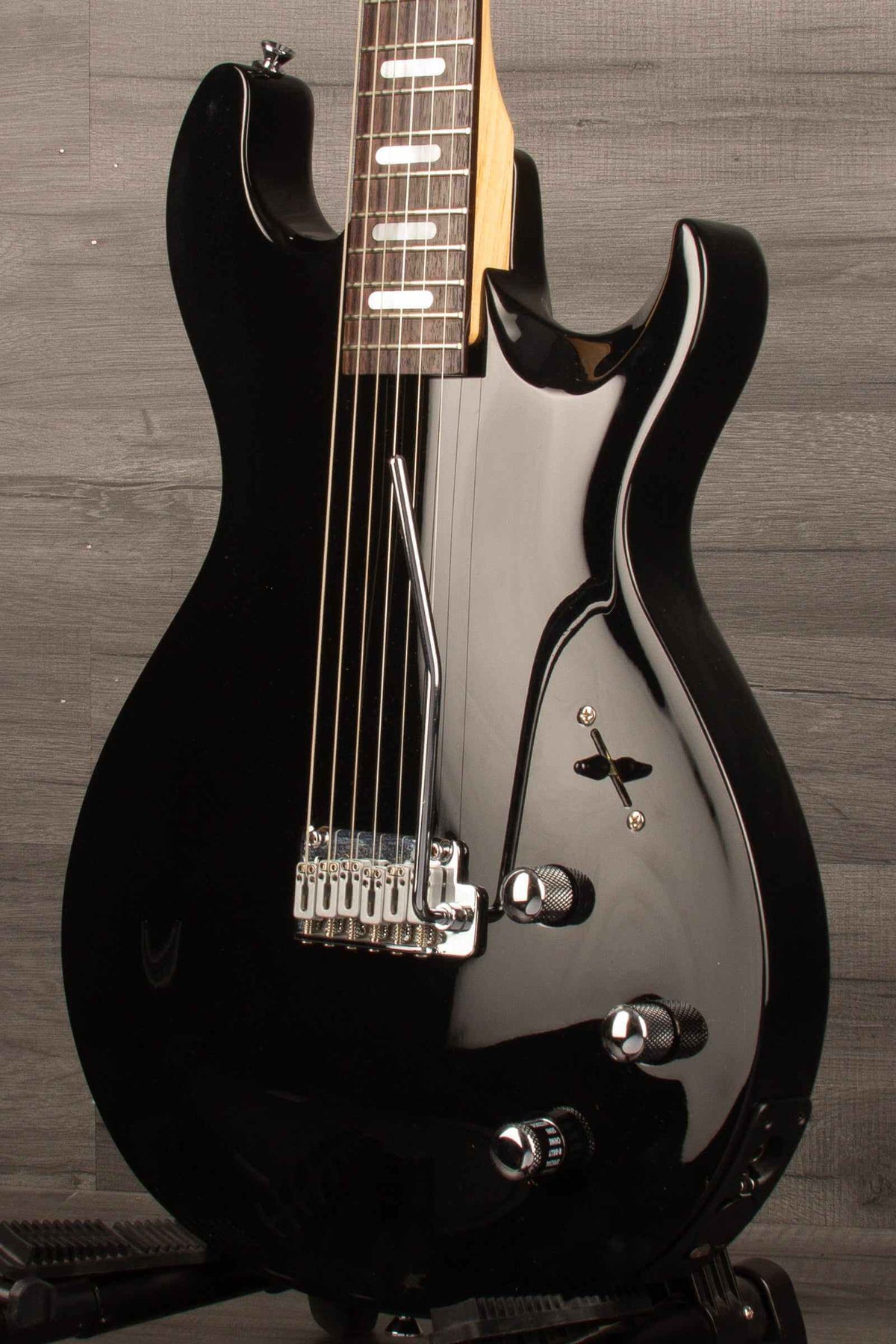USED - Line 6 Variax 700 Electric Guitar Gloss Black