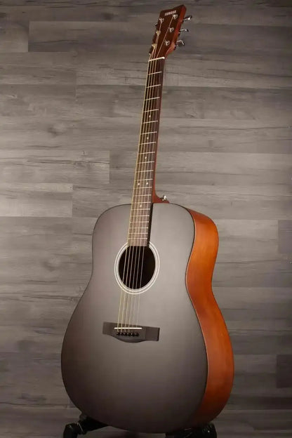 Yamaha F400 Black Satin