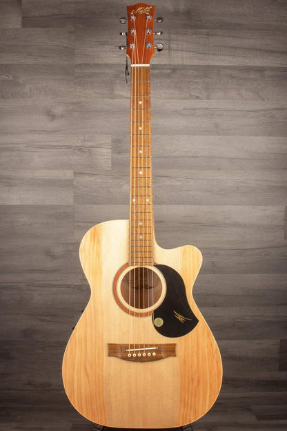 Maton Performer - Acoustic Guitar