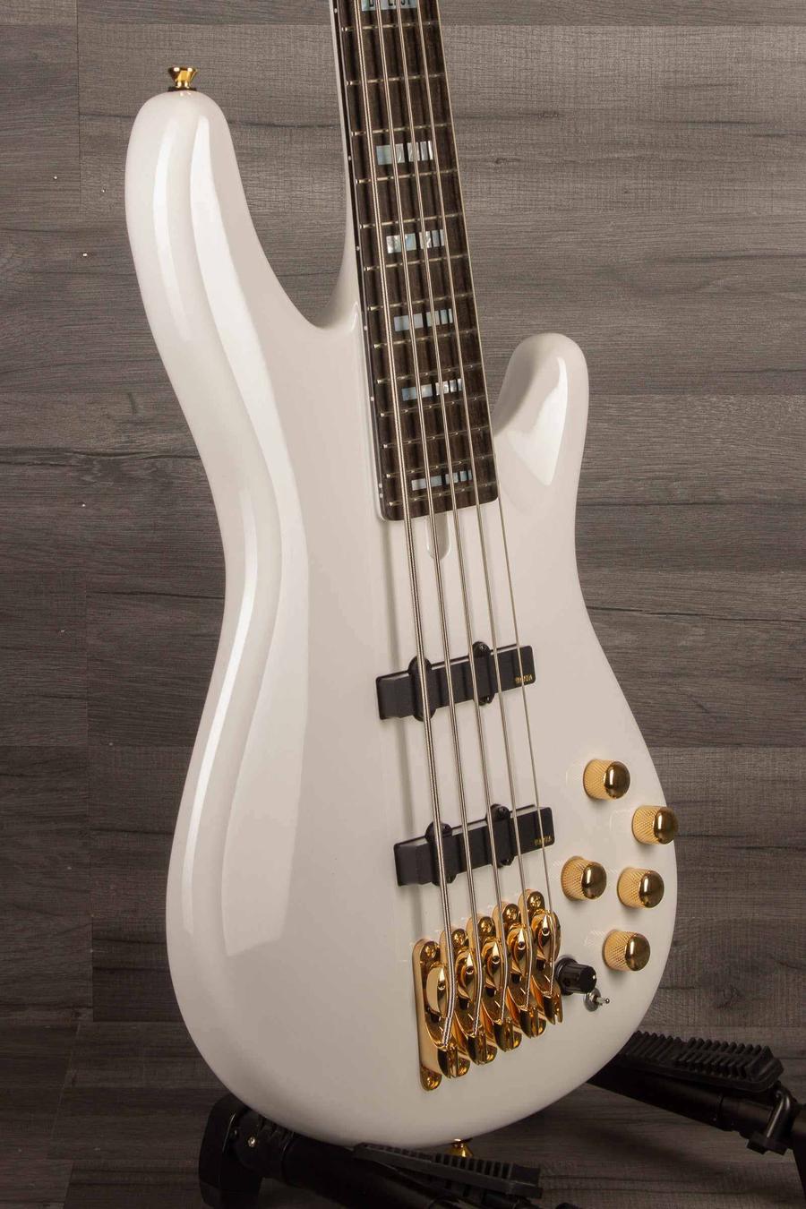 Yamaha BBNE2 Bass Guitar White, Nathan East Signature Model - 5-String, Neck-Through, Dual Alnico V Pickups