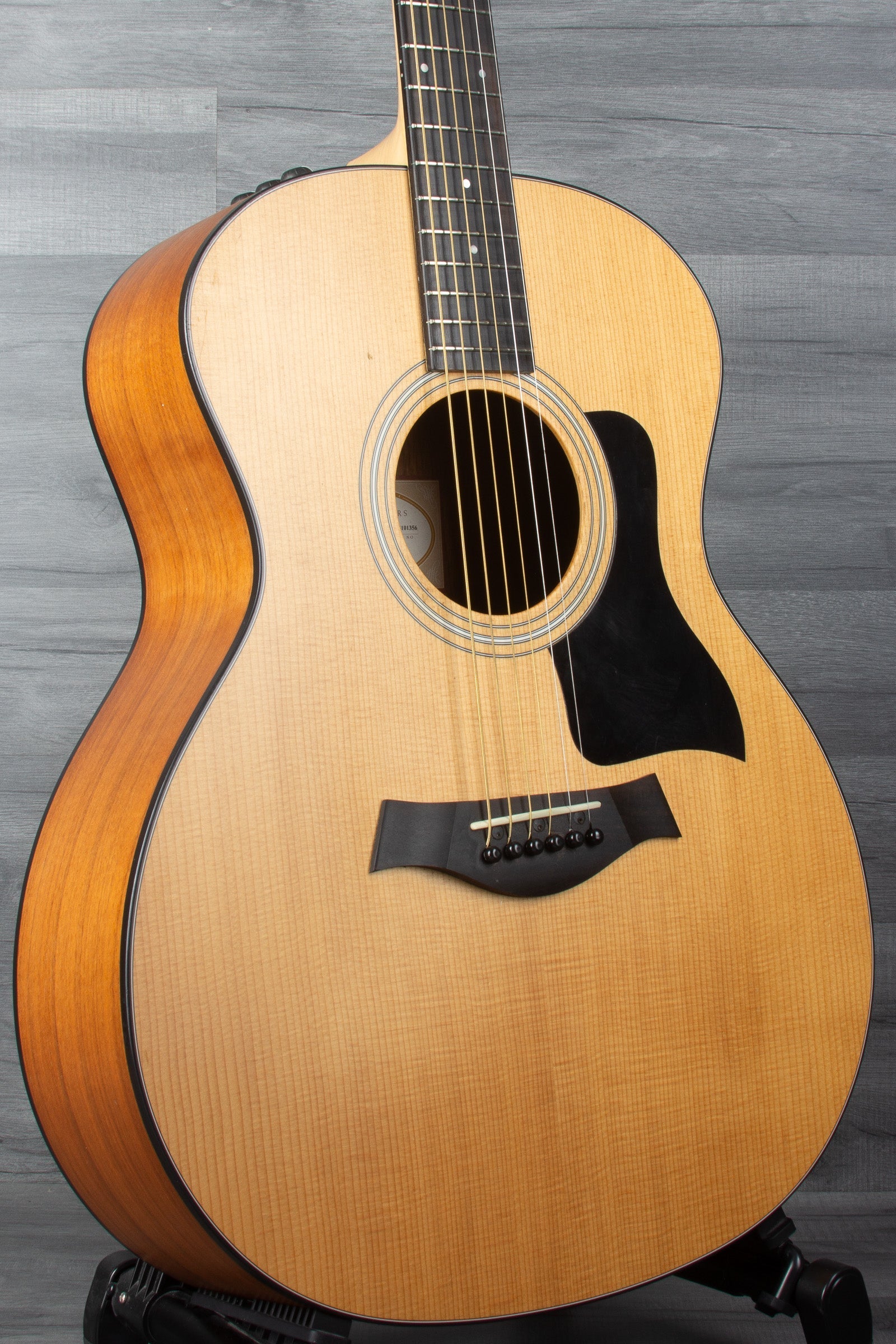 USED - Taylor 114e
