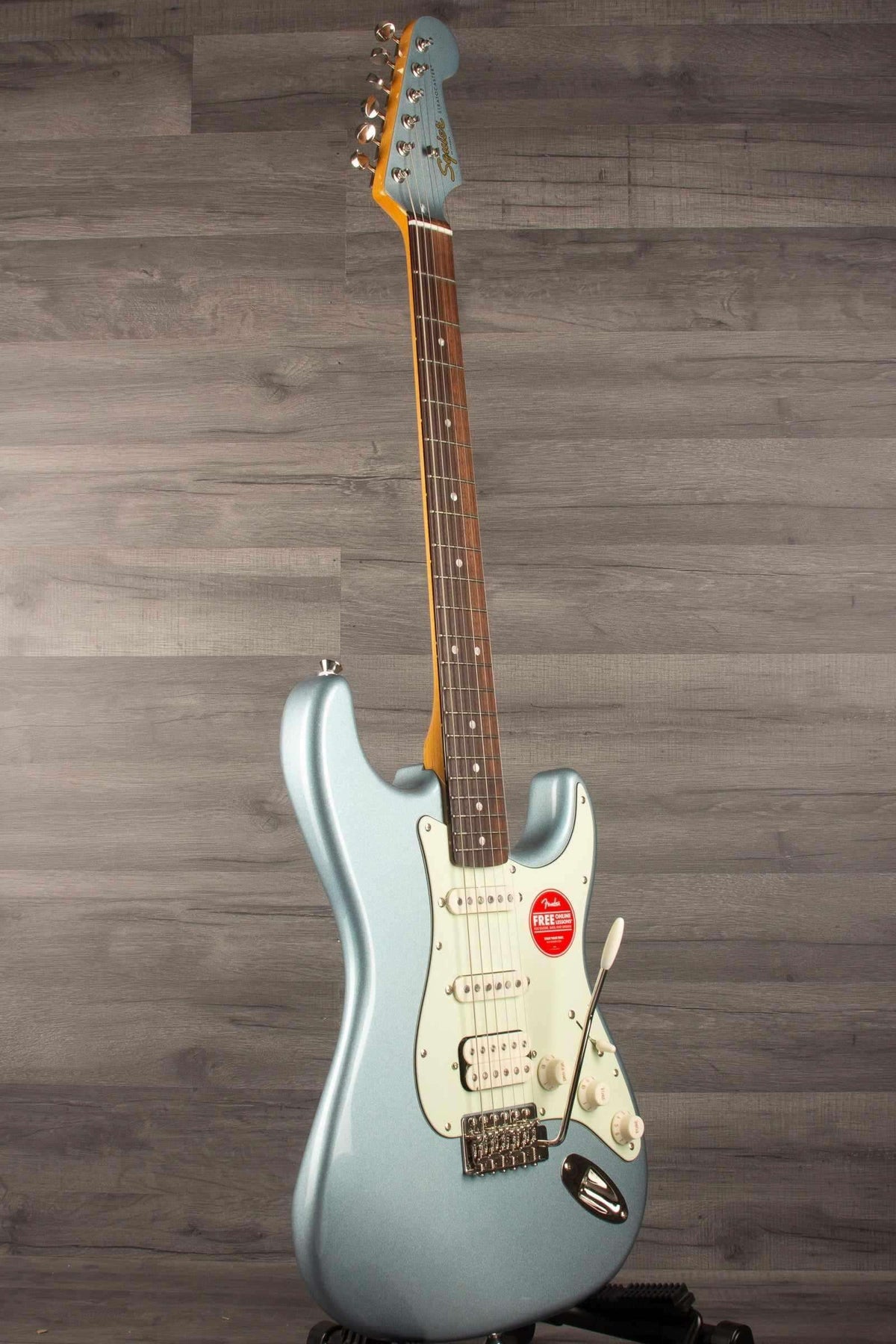 Squier FSR Classic Vibe™ 60s Stratocaster® HSS, Laurel Fingerboard, Mint Pickguard, Ice Blue Metallic