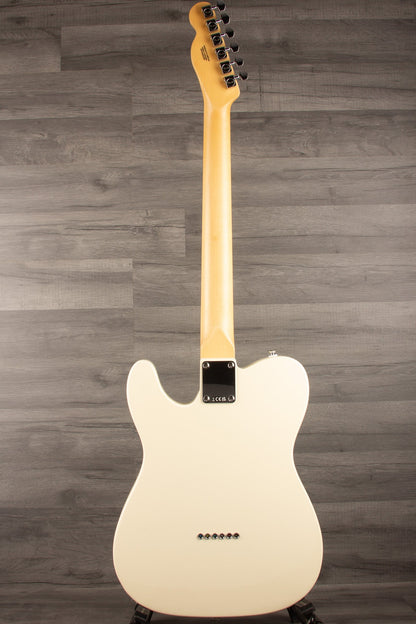 Fender Standard Telecaster Olympic White with Laurel Fingerboard and White Pickguard