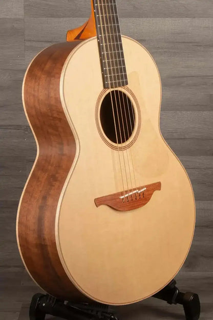 Lowden S-21 Acoustic Guitar - Sitka Spruce Top with Walnut Back & Sides, GL Standard Neck