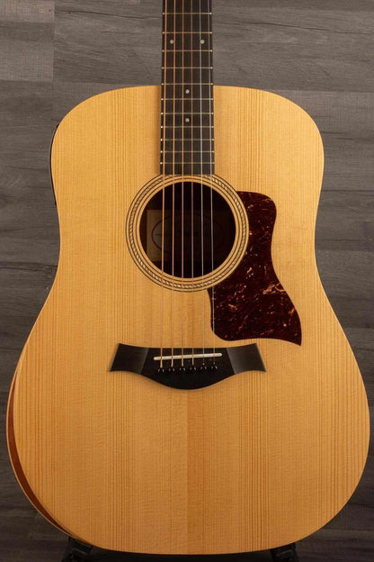 USED - 2022 Taylor 110e