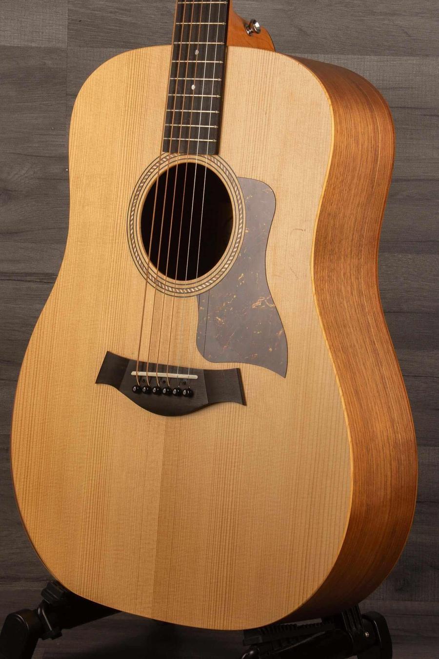 USED - 2022 Taylor 110e