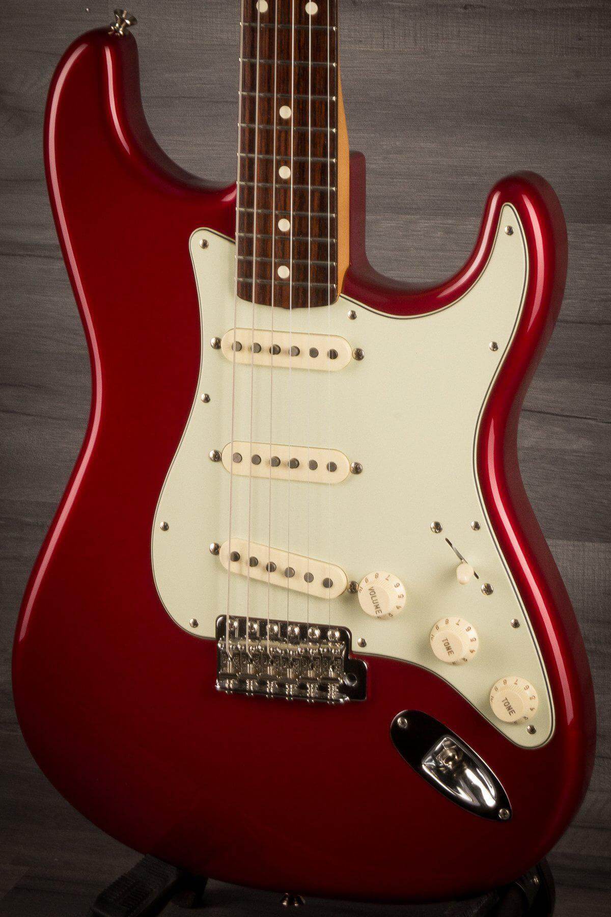 USED - Fender Classic Series 60s Stratocaster - Candy Apple Red