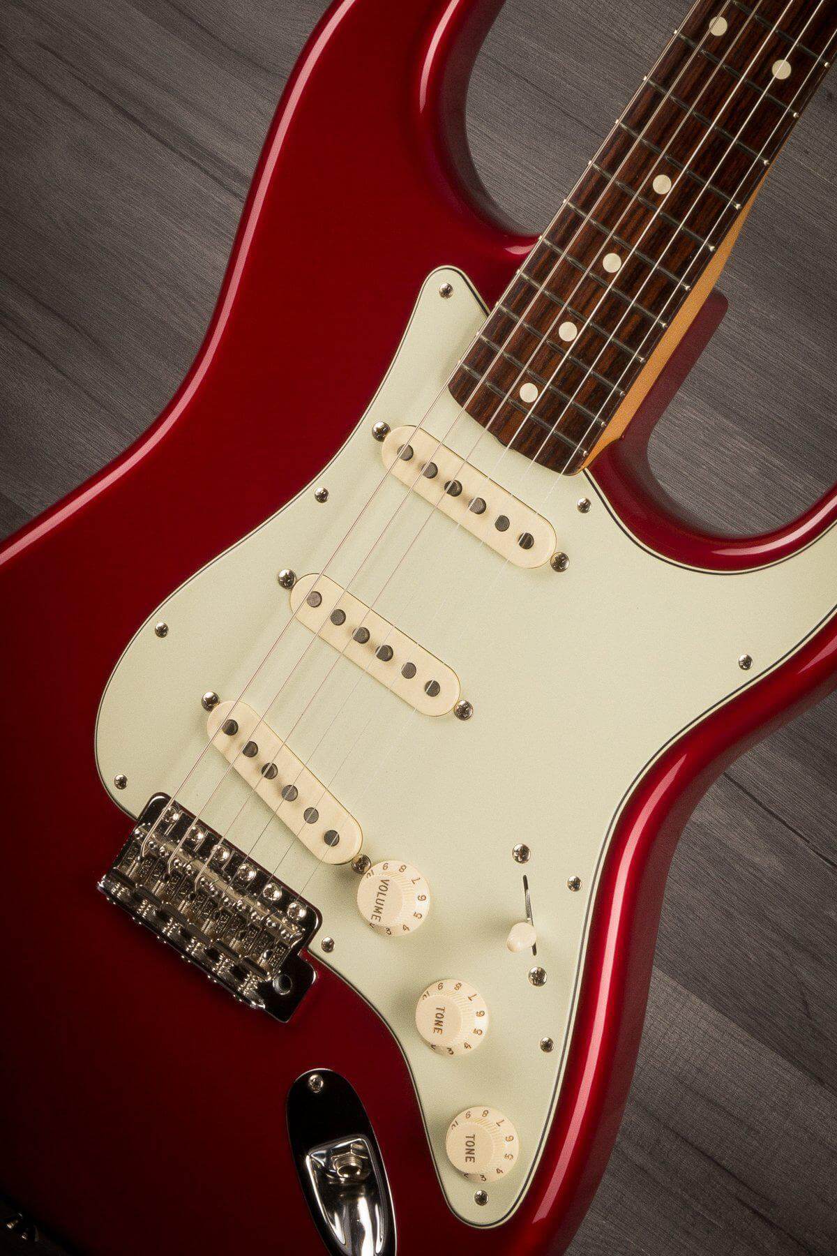 USED - Fender Classic Series 60s Stratocaster - Candy Apple Red