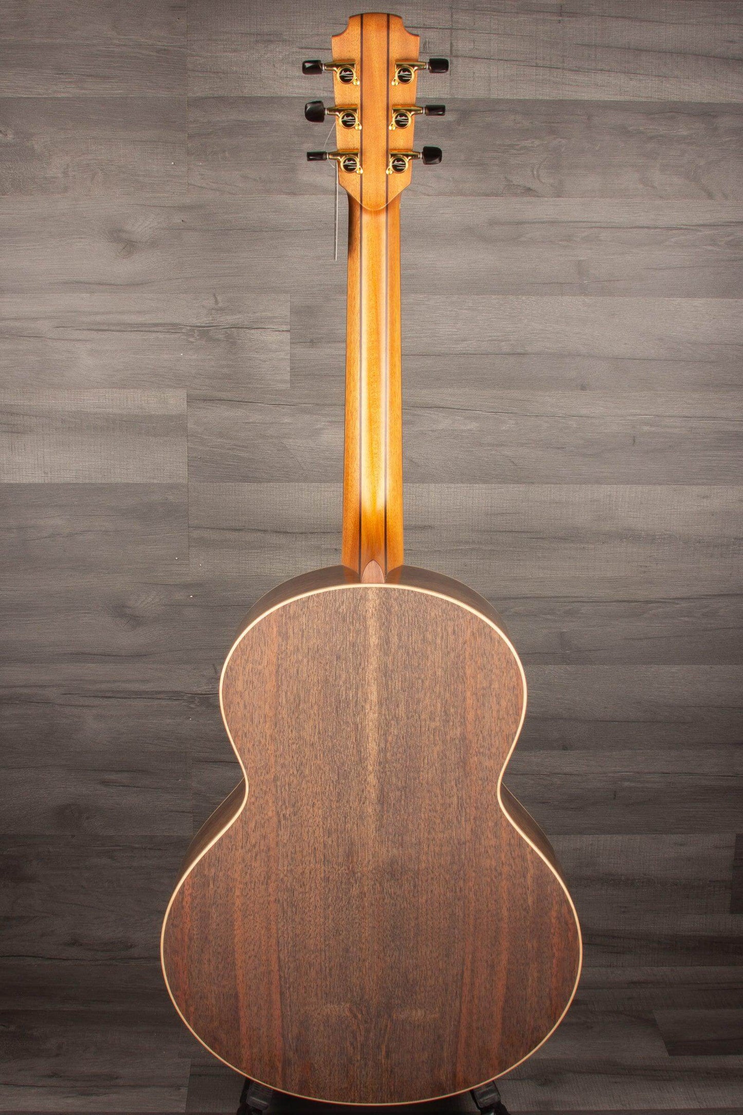 Lowden S-23 Acoustic Guitar - Exceptional Sound and Craftsmanship