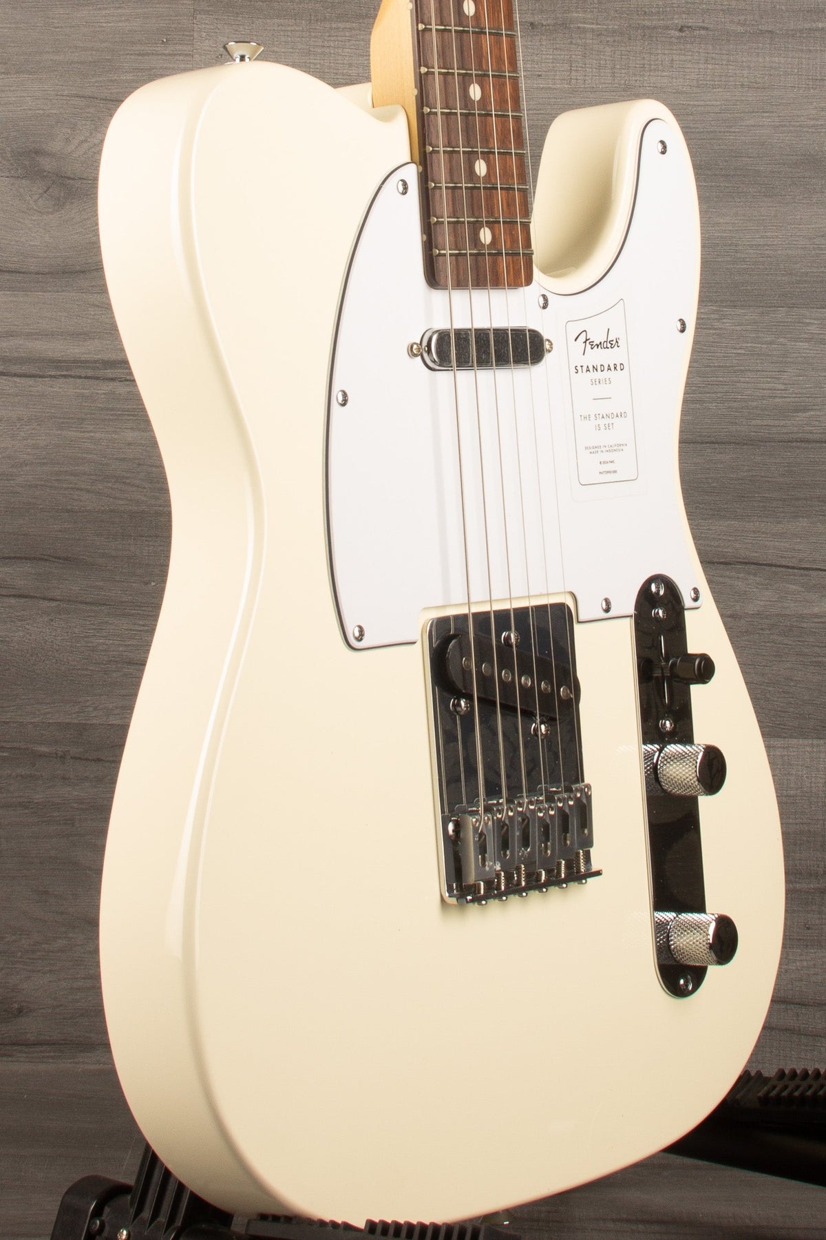 Fender Standard Telecaster Olympic White with Laurel Fingerboard and White Pickguard