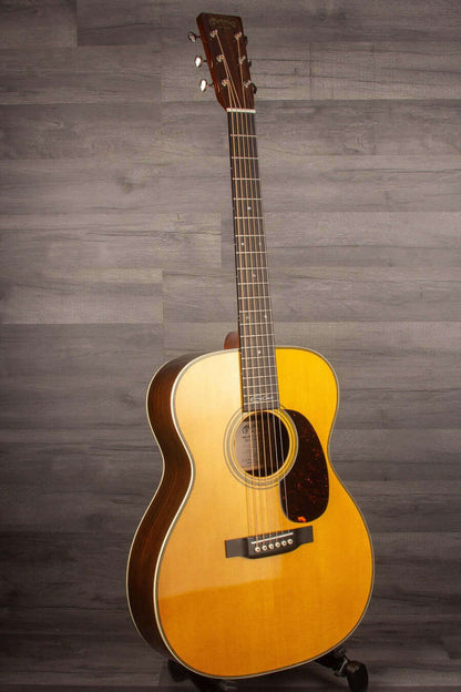 Martin 000-28EC Acoustic Guitar - Eric Clapton Signature Model, Solid Sitka Spruce Top, East Indian Rosewood