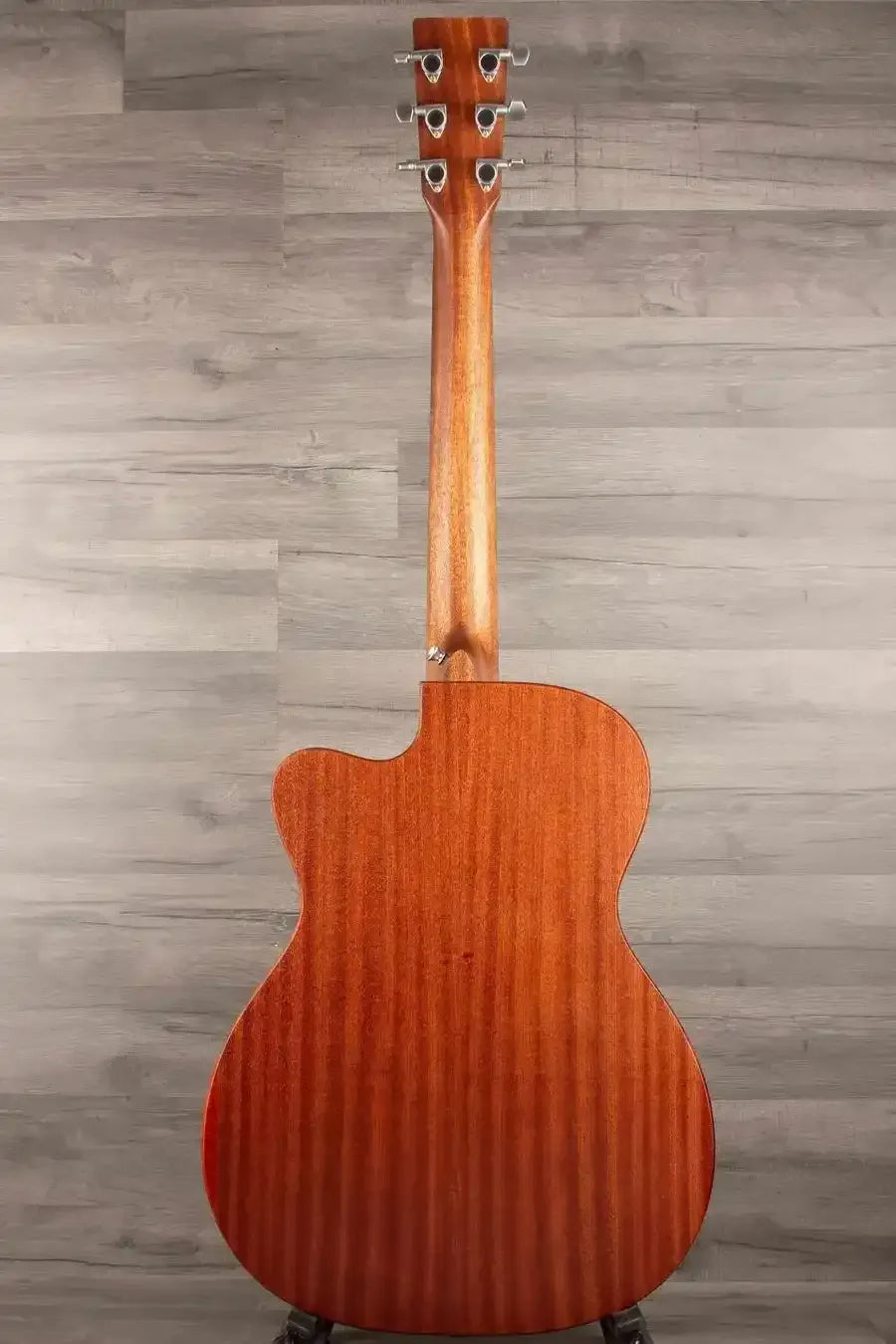 Martin Electro Acoustic Guitar 000CJrE – Exceptional Sound and Craftsmanship
