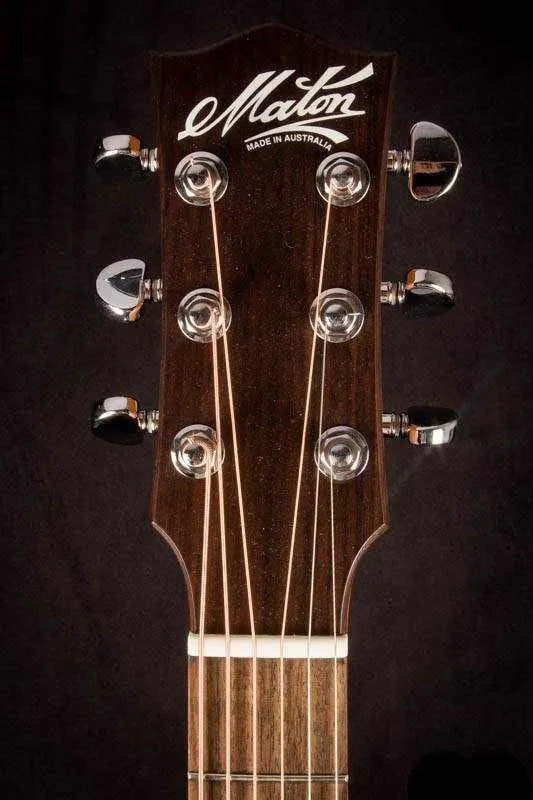 Maton M808