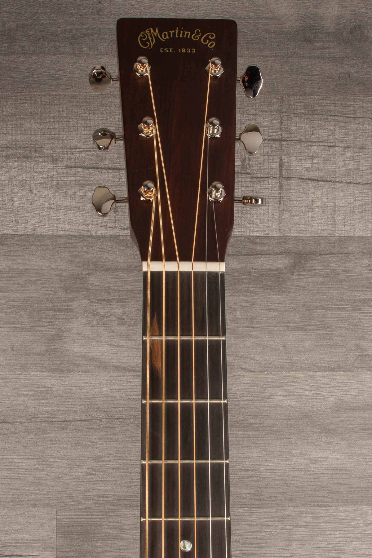 Martin D-18 Classic Sunburst Acoustic guitar