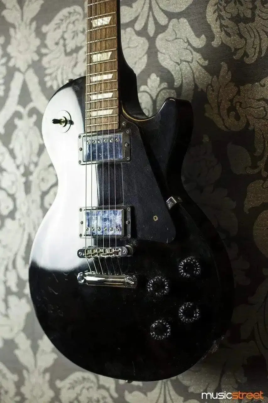 USED - Gibson Les Paul Studio - Ebony, Chrome Hardware