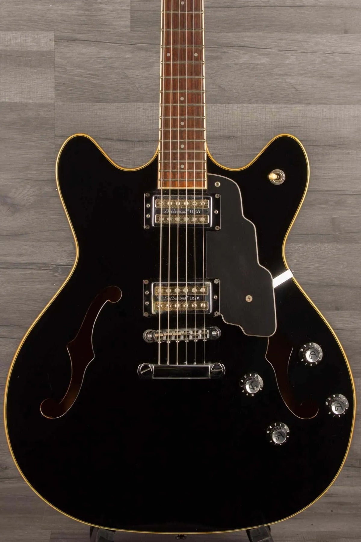 USED -  DeArmond (Guild) Starfire Custom Black inc hard case
