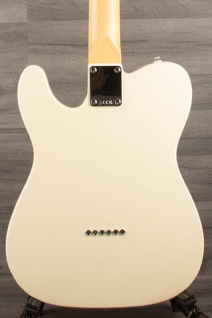 Fender Standard Telecaster Olympic White with Laurel Fingerboard and White Pickguard