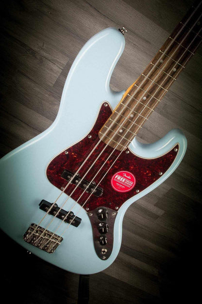 Squier - Classic Vibe 60's Jazz Bass Guitar - Daphne Blue