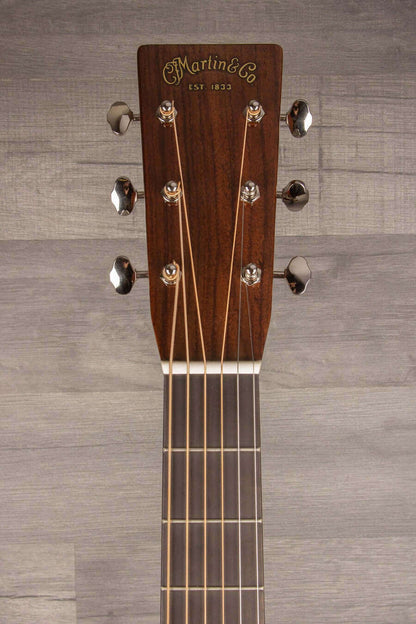 Martin 000-28EC Acoustic Guitar - Eric Clapton Signature Model, Solid Sitka Spruce Top, East Indian Rosewood