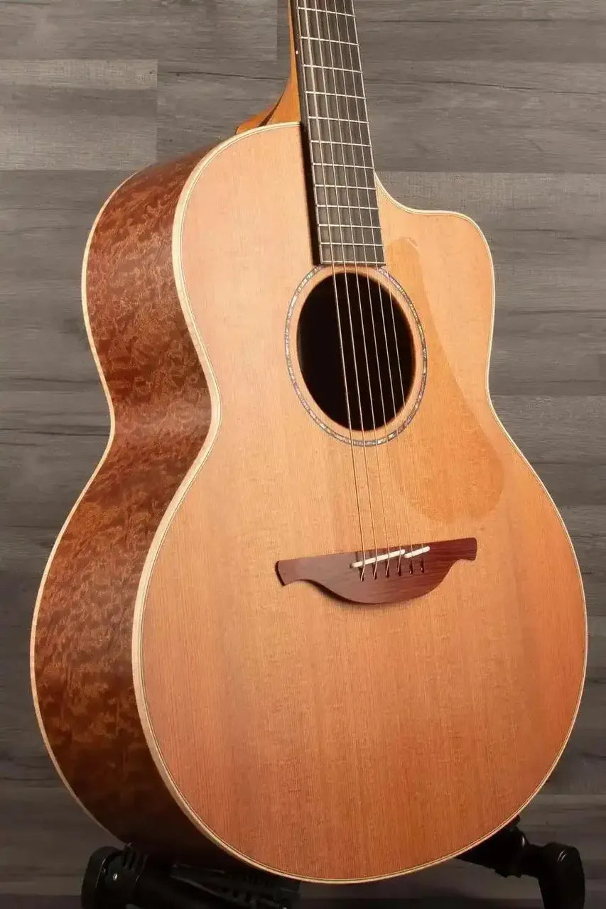 Lowden F-35C Guitar - Quilted Mahogany and Buckskin Redwood Excellence