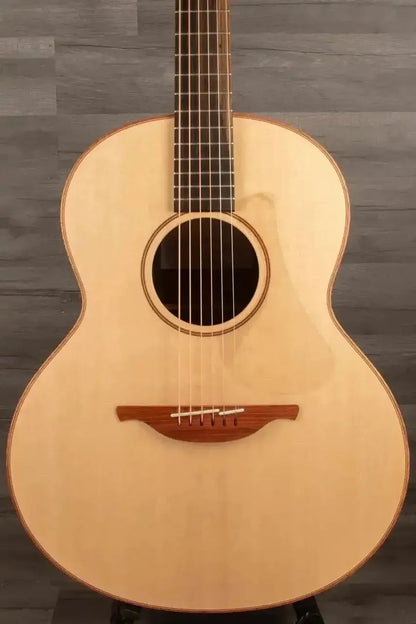 Lowden F-12 Acoustic Guitar Original Series - Premium Handcrafted Sound