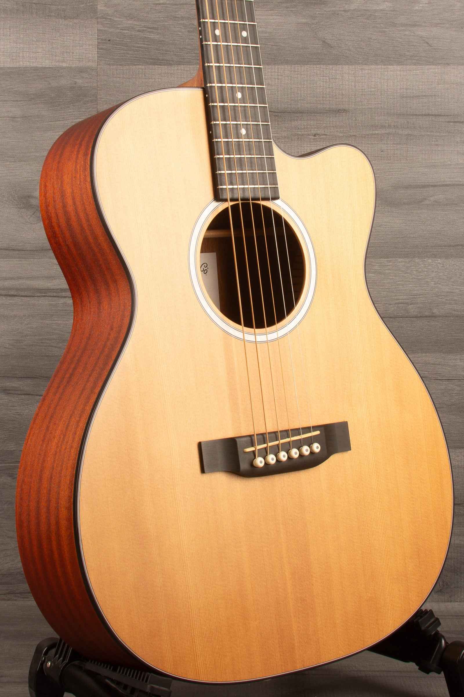 USED - Martin - 000CJrE Acoustic guitar