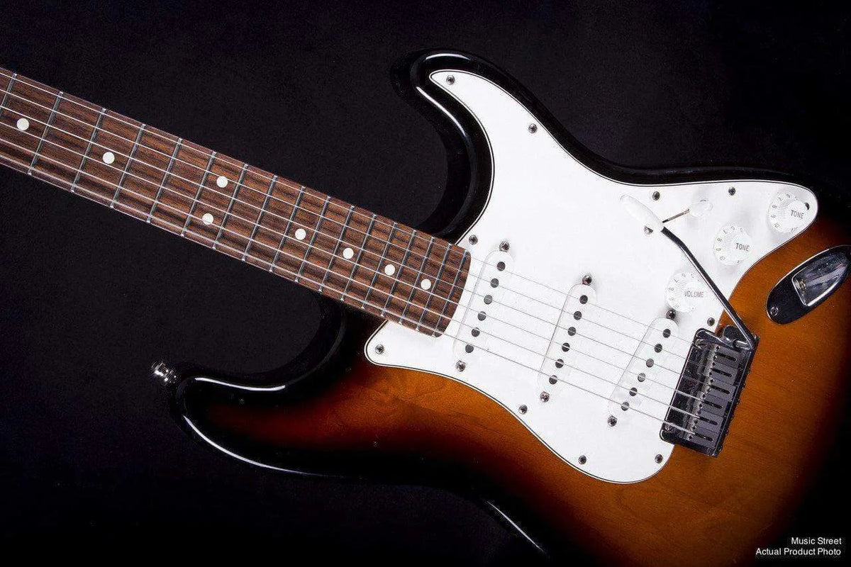 USED - Fender American Standard Stratocaster '95 - 3 Tone Sunburst