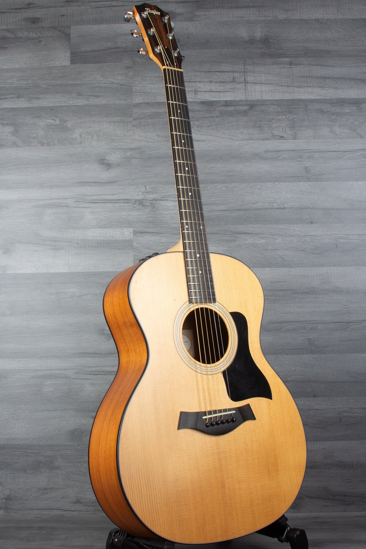 USED - Taylor 114e
