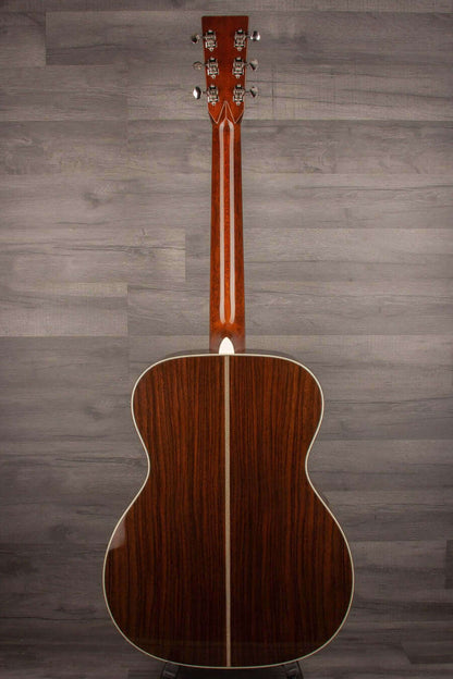Martin 000-28EC Acoustic Guitar - Eric Clapton Signature Model, Solid Sitka Spruce Top, East Indian Rosewood