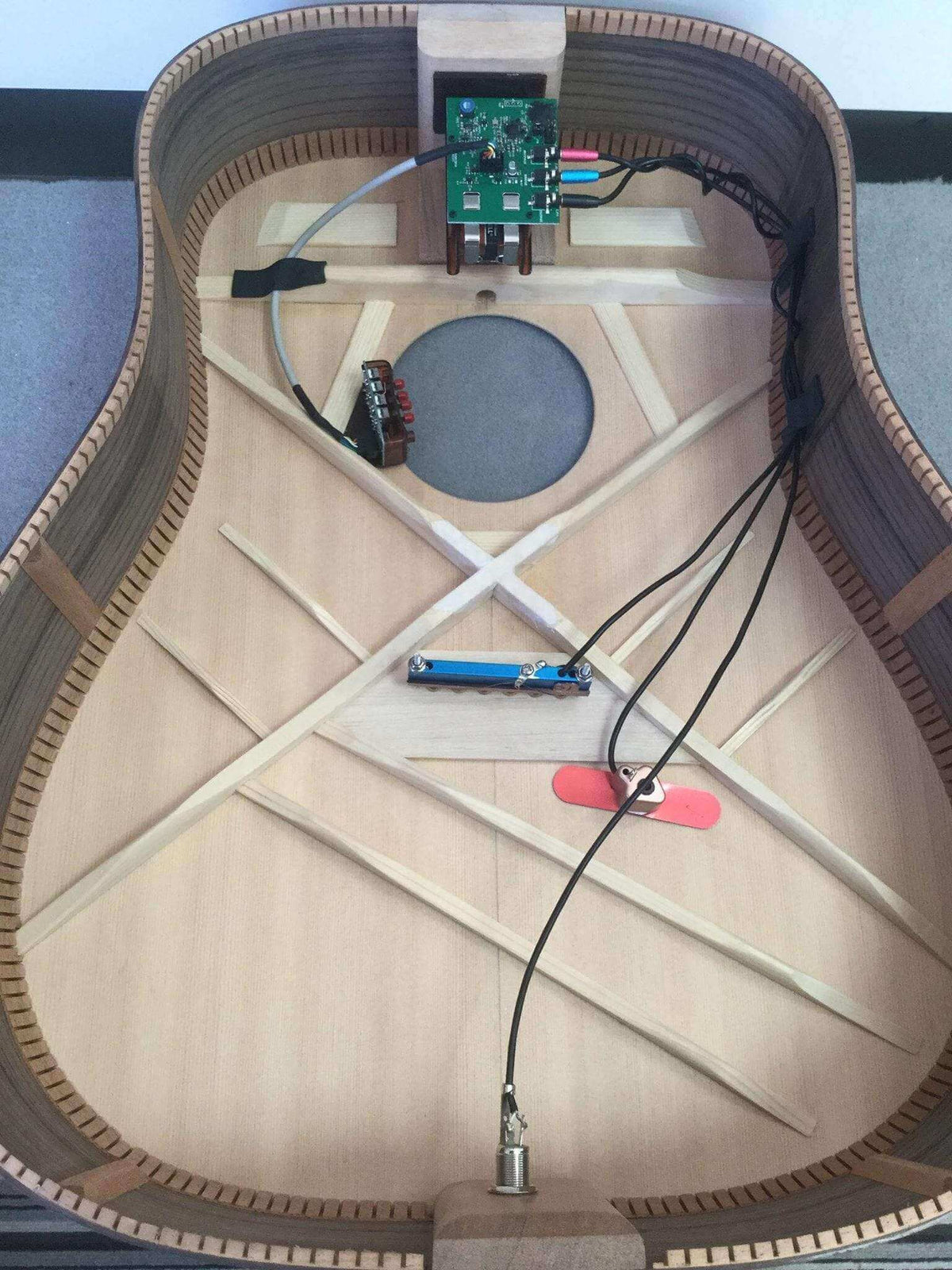 Auden Neo Bowman - Electro Acoustic Guitar
