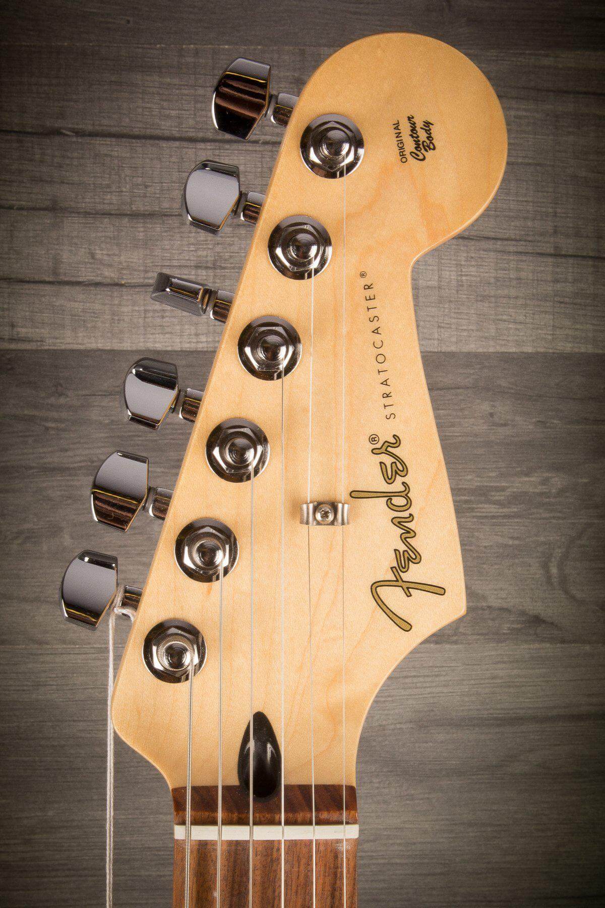 USED - Fender Player Series Stratocaster - Polar White - Pau Ferro