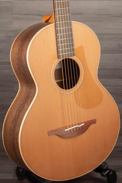 Lowden S-23 Acoustic Guitar - Exceptional Sound and Craftsmanship