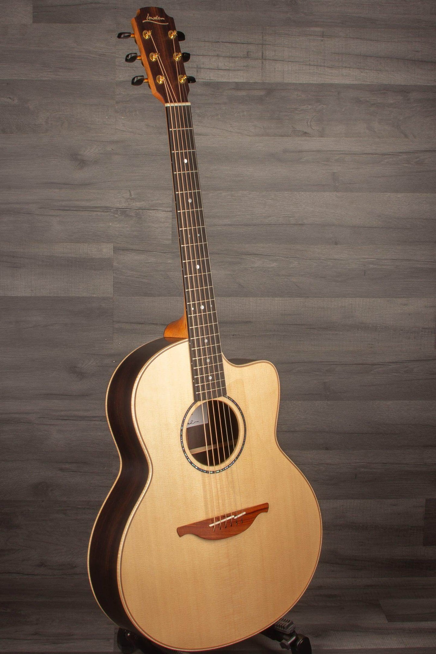 USED Lowden 32SE Guitar for Sale - Indian Rosewood and Sitka Spruce