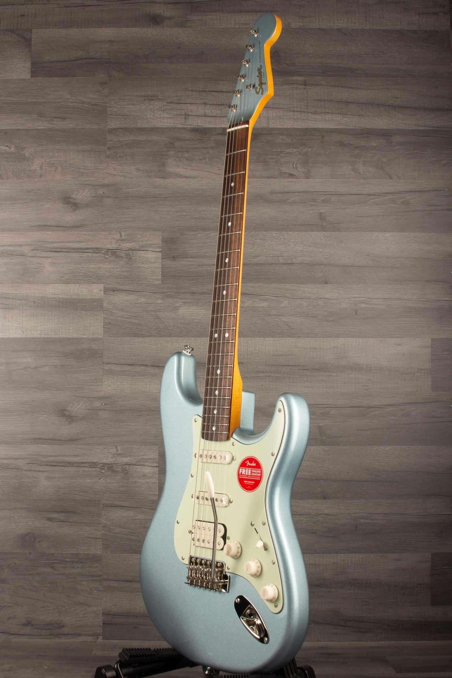 Squier FSR Classic Vibe™ 60s Stratocaster® HSS, Laurel Fingerboard, Mint Pickguard, Ice Blue Metallic