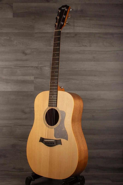 USED - 2022 Taylor 110e