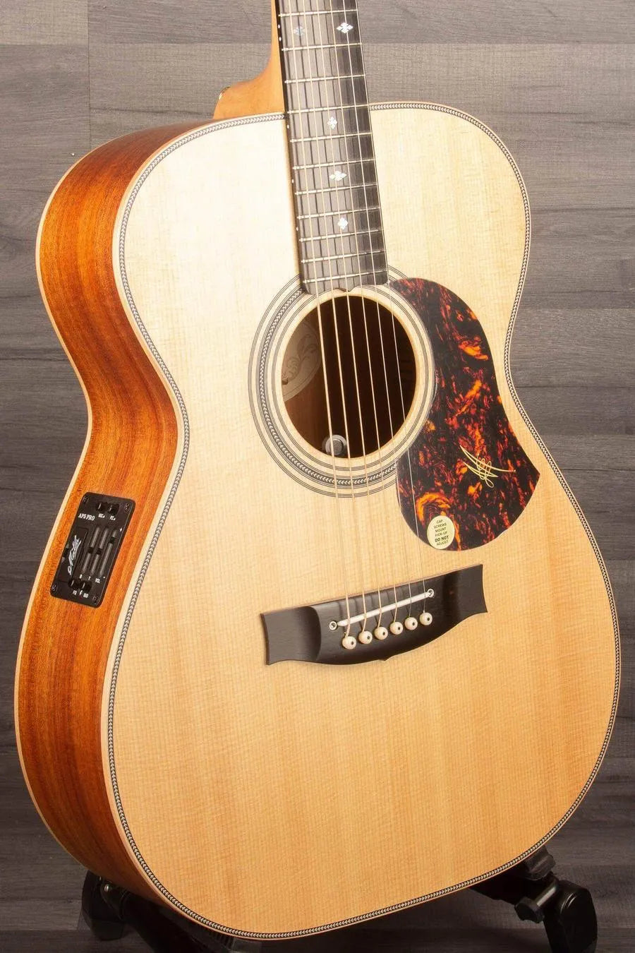 Maton EBG808ART Artist - Acoustic Guitar