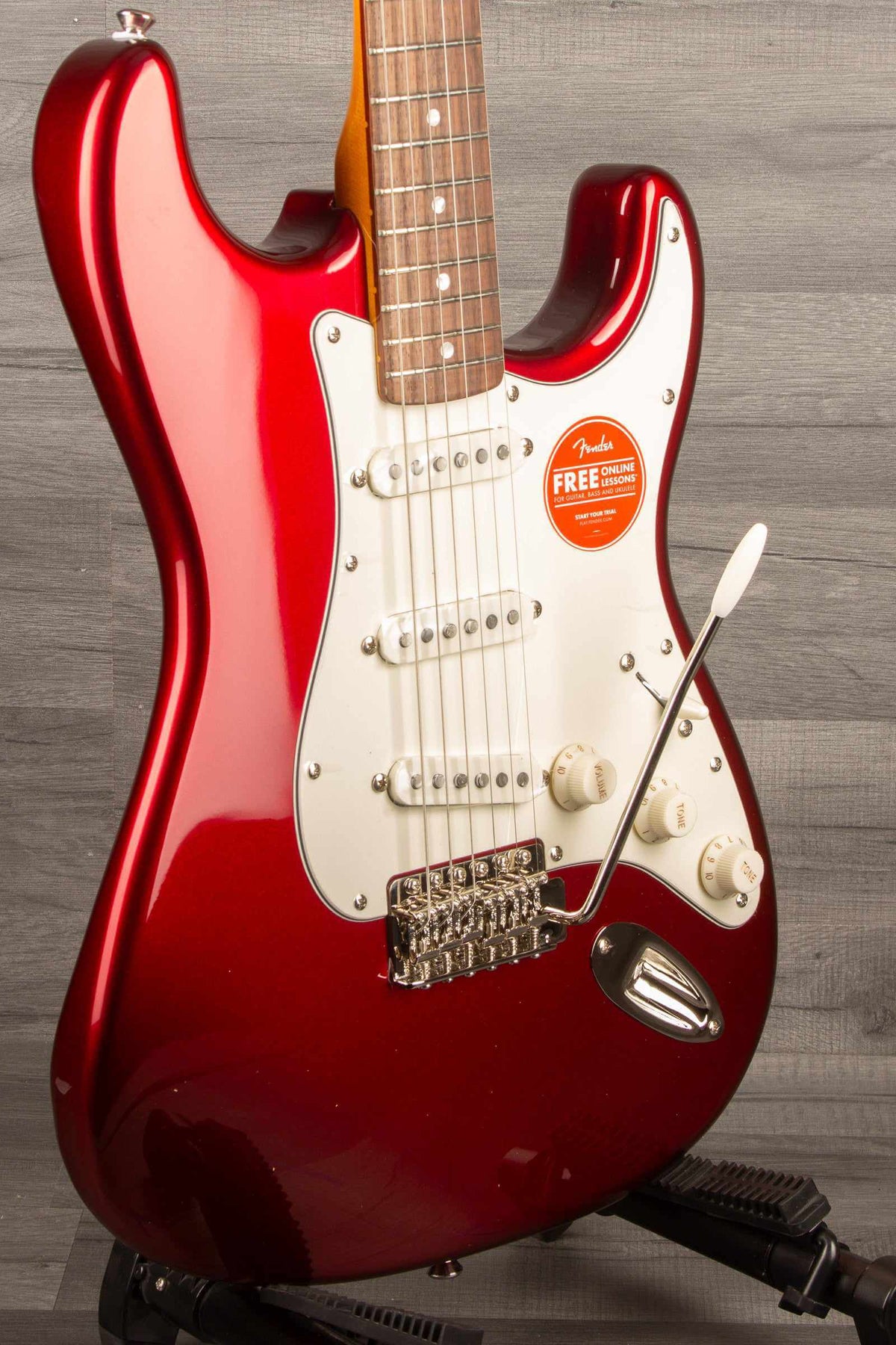 Squier Classic Vibe '60s Stratocaster Electric Guitar - Candy Apple Red