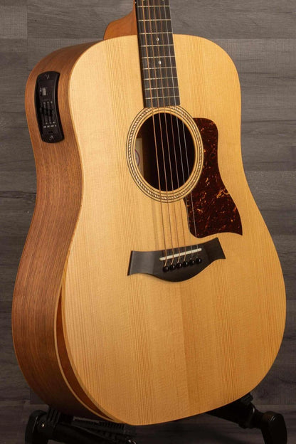 USED - 2022 Taylor 110e