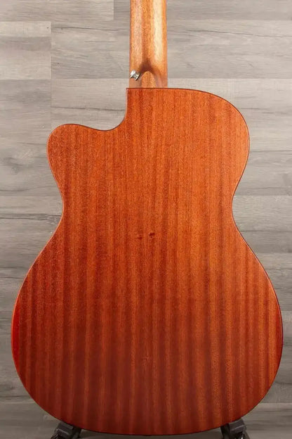 Martin Electro Acoustic Guitar 000CJrE – Exceptional Sound and Craftsmanship