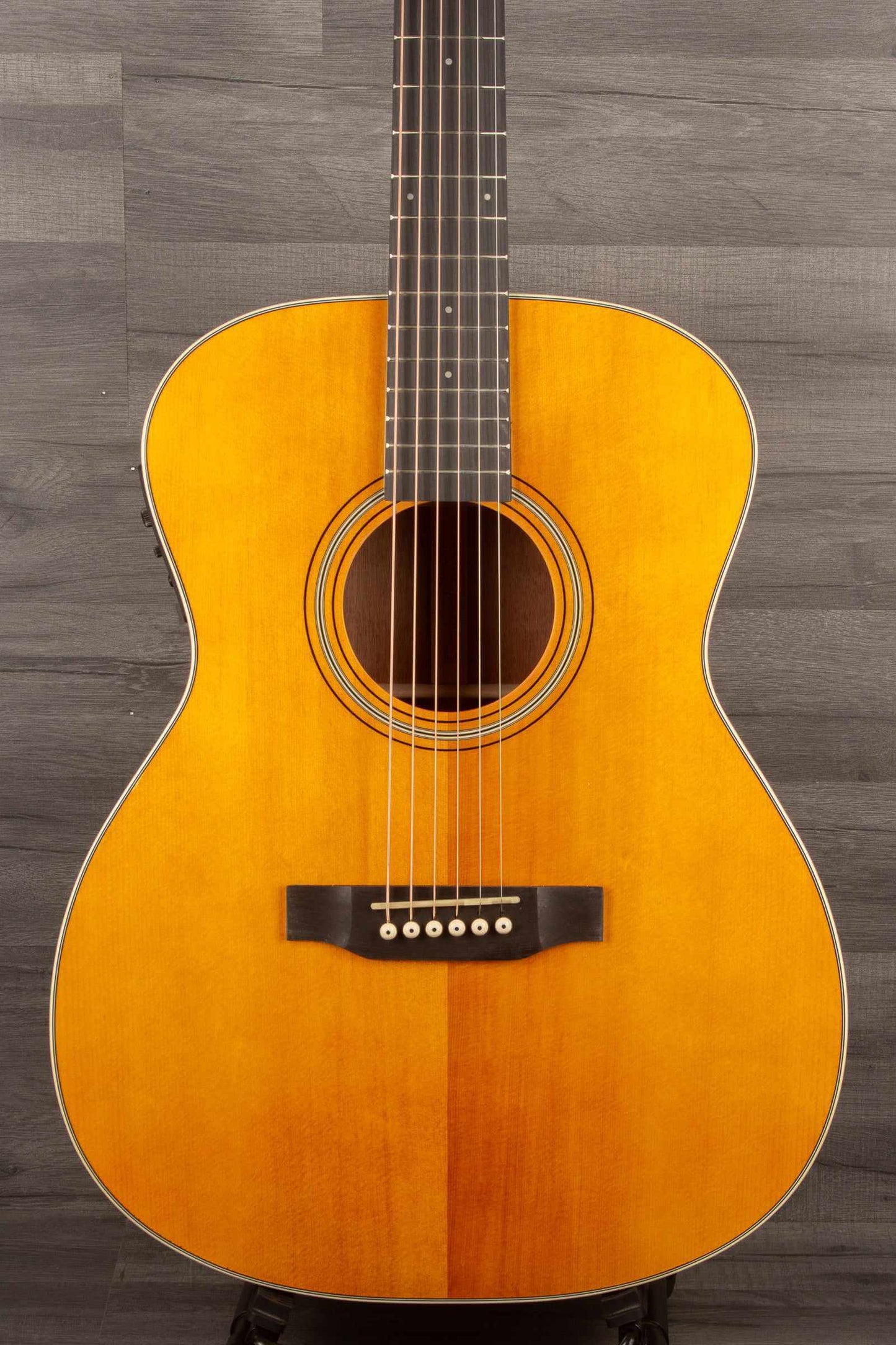 Tanglewood TW40OAN-E Acoustic Guitar