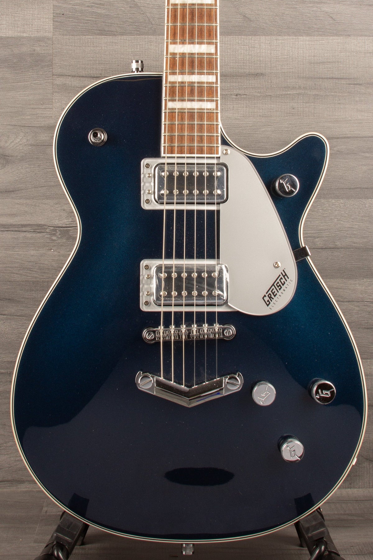 USED Gretsch G5220 Electromatic Jet Guitar in Exceptional Condition - Amazing Sound Quality!