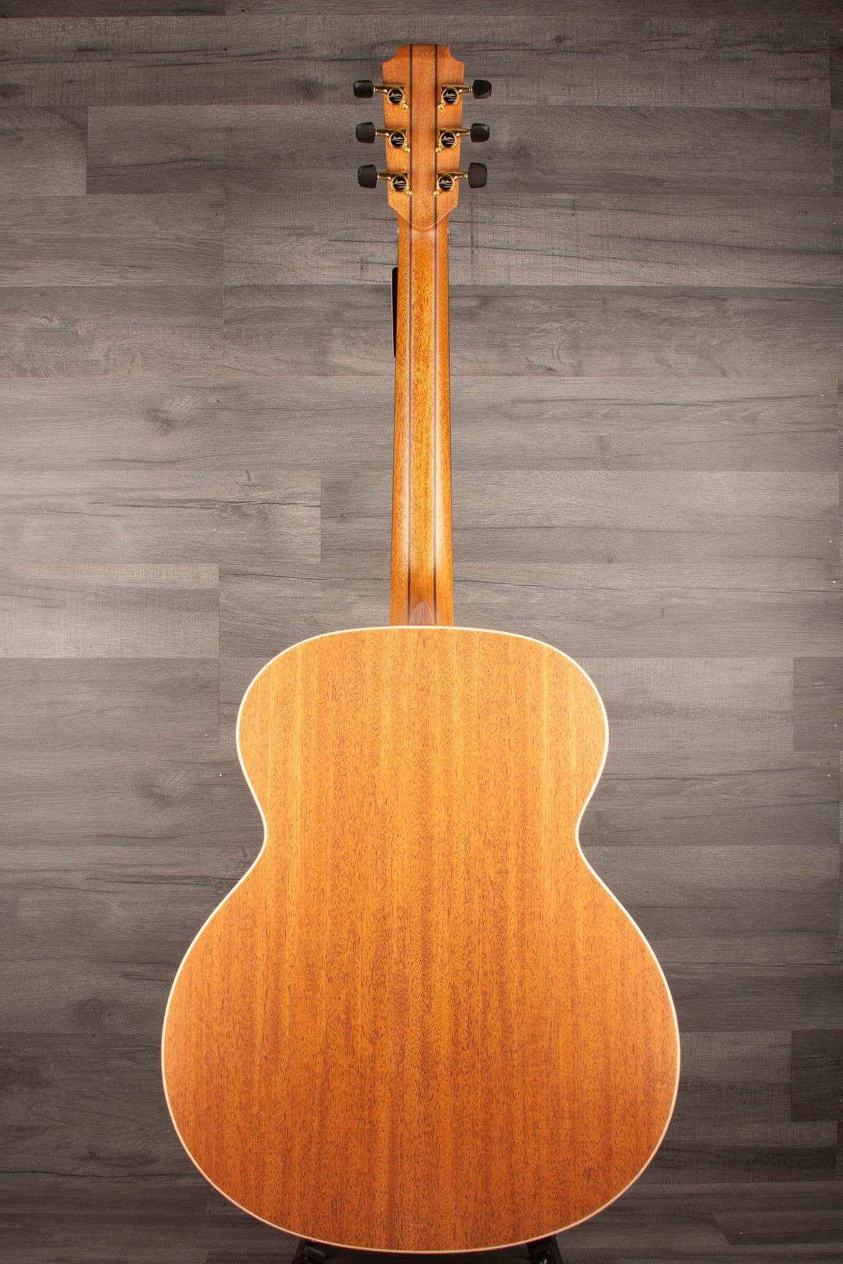 Lowden O-22 Acoustic Guitar - Premium Sound and Craftsmanship