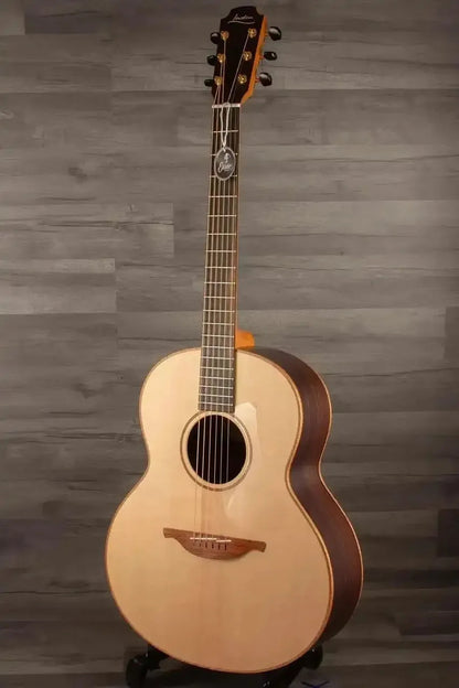 Lowden F-12 Acoustic Guitar Original Series - Premium Handcrafted Sound
