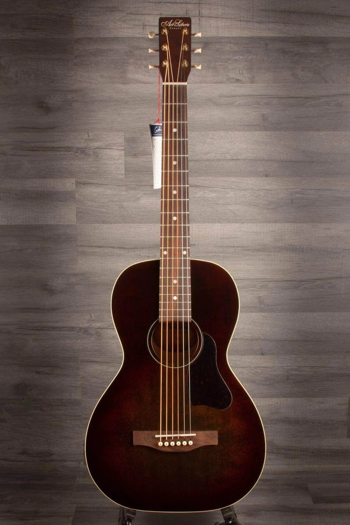 Art & Lutherie Roadhouse Bourbon Burst