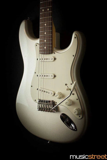 USED 2008 Fender American Standard Stratocaster, Blizard Pearl