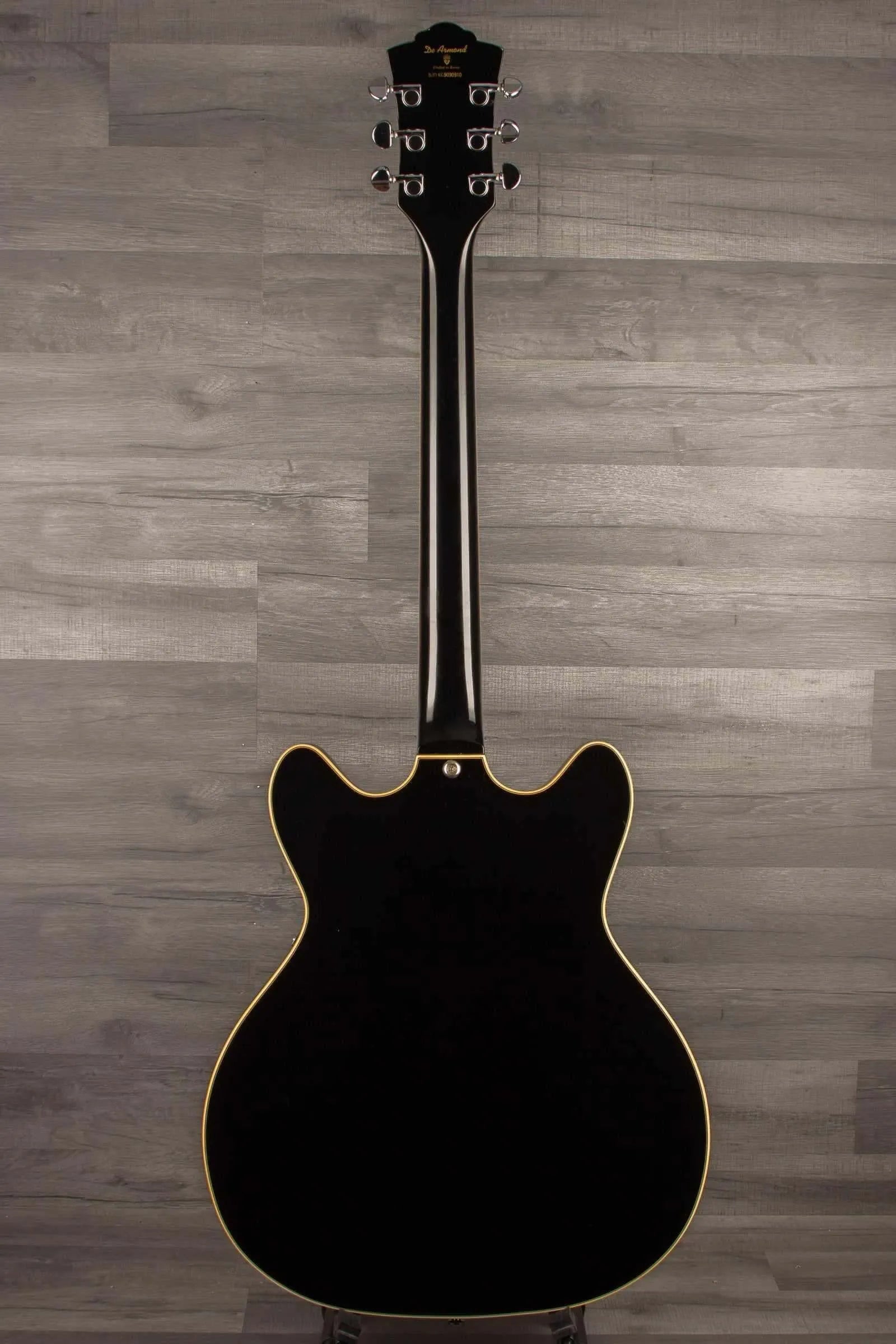 USED -  DeArmond (Guild) Starfire Custom Black inc hard case
