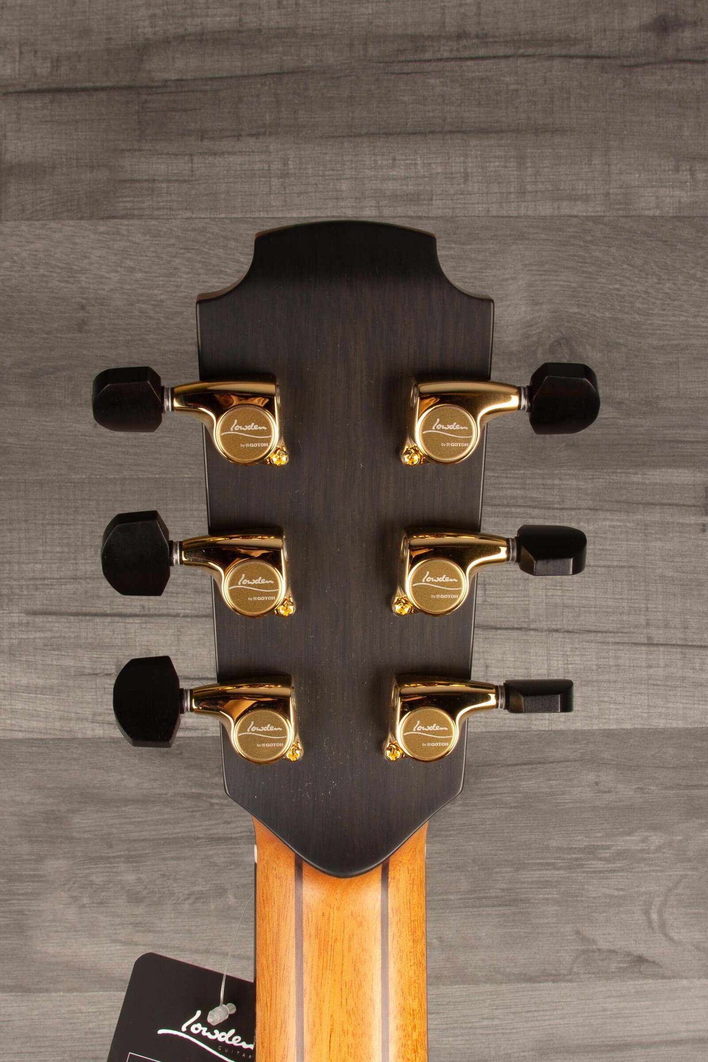 Lowden O-35 Cherry Lutz Guitar - Premium Acoustic Excellence and Craftsmanship