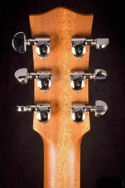 Maton M808
