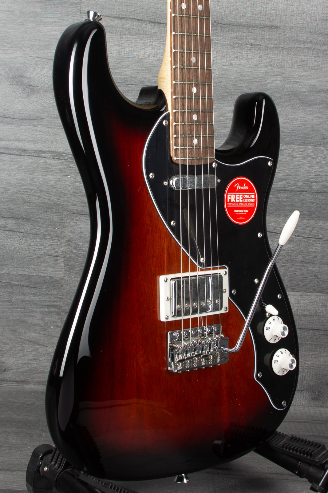 Squier Paranormal Stratocaster Deluxe