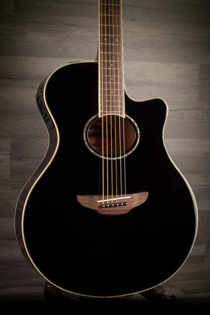 Yamaha APX600 Electro Acoustic - Black